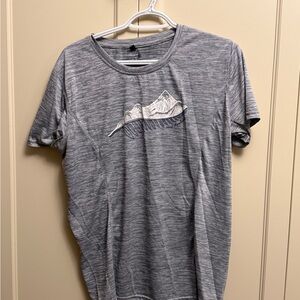2/$10 Grey workout tee New Zealand size L